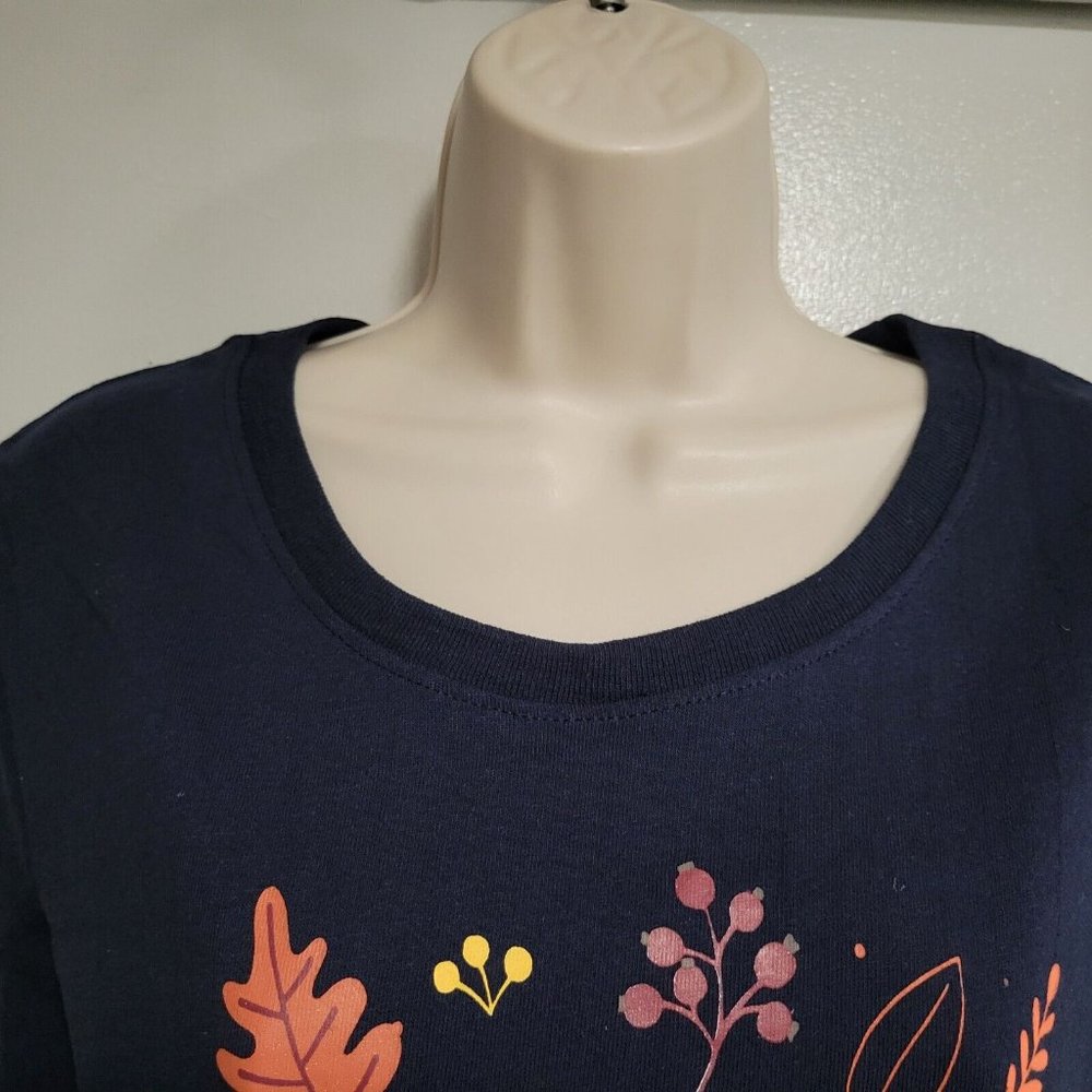 Fall Leaves and Football Fandom Graphic Black Graphic Print Size XL T-shirt NEW - Picture 3 of 6
